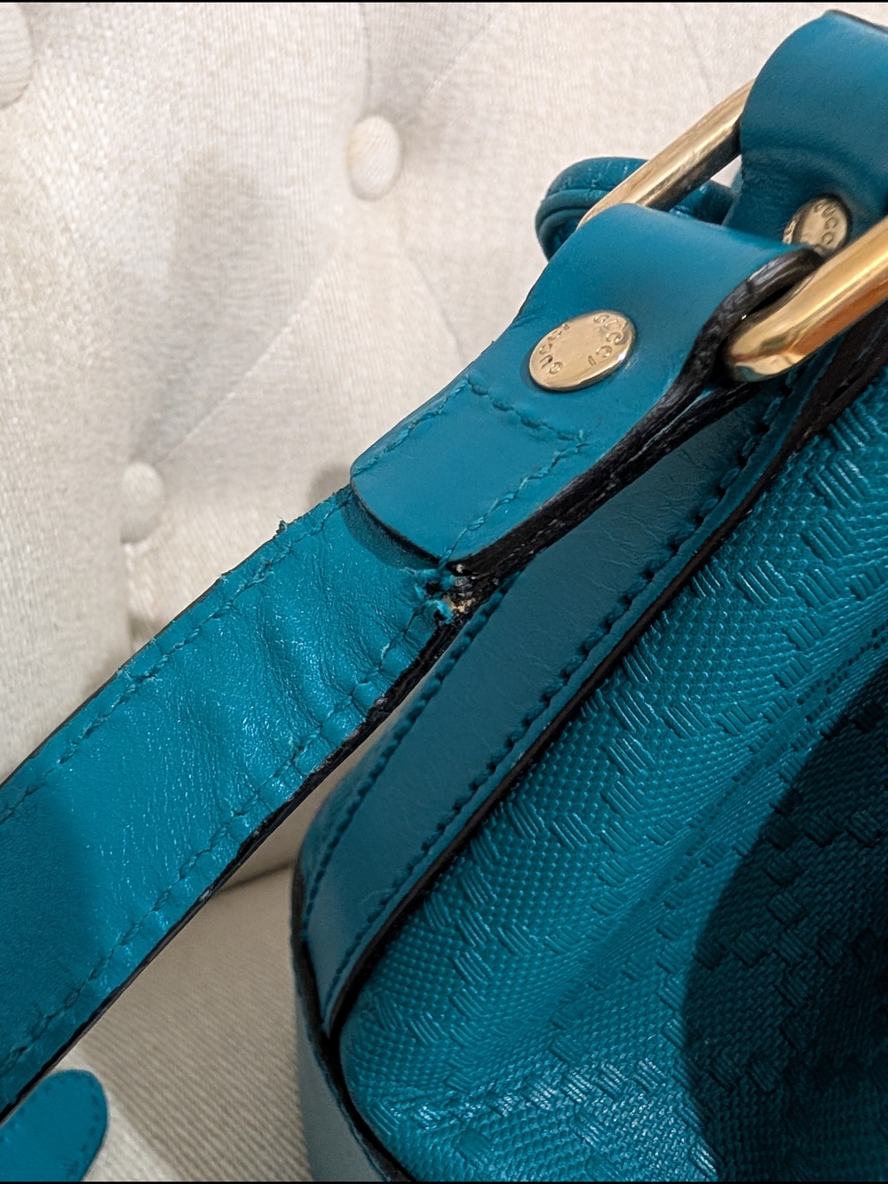 Gucci Bucket Bag! - Picture 3 of 17